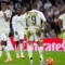 Real Madrid thua sốc Valencia ngay tại Bernabeu, Vinicius hỏng penalty